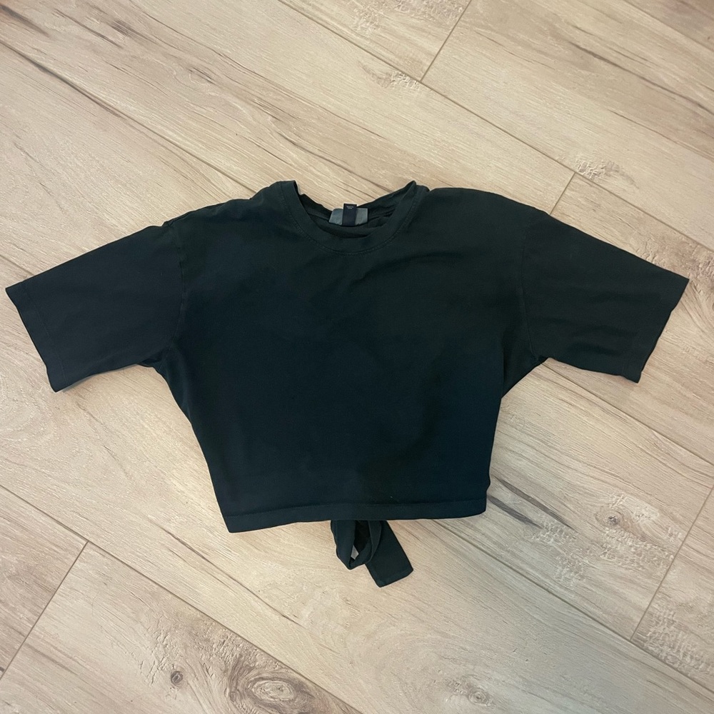 Black tie back/open back t-shirt